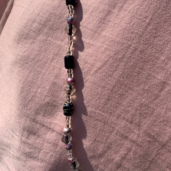 JEWELRY - 17.5in strung beaded drop necklace zebra striped, black, white, pink - Picture 4 of 12